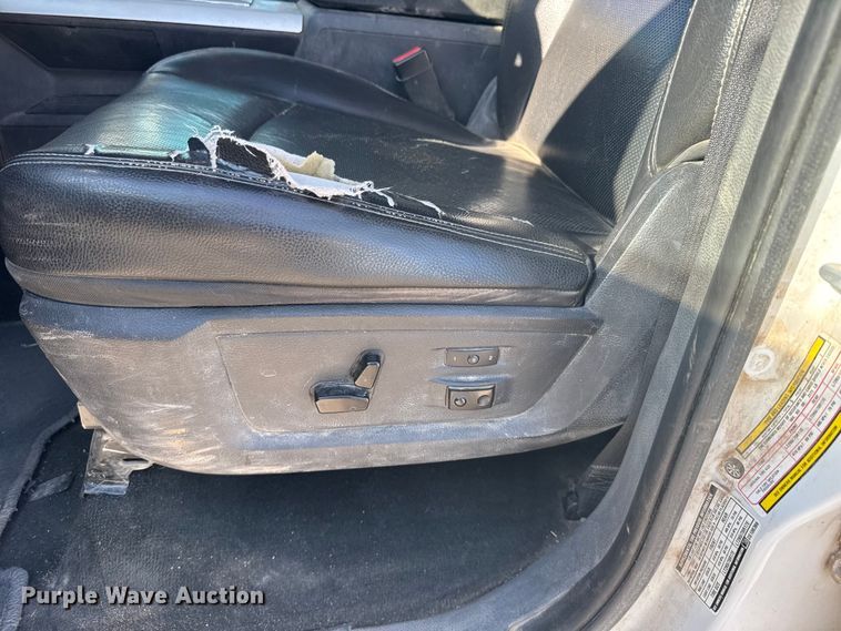 image for item FB7398 2012 Dodge Ram 2500 Crew Cab pickup truck