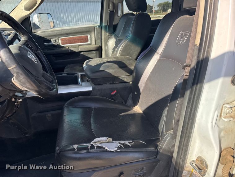image for item FB7398 2012 Dodge Ram 2500 Crew Cab pickup truck