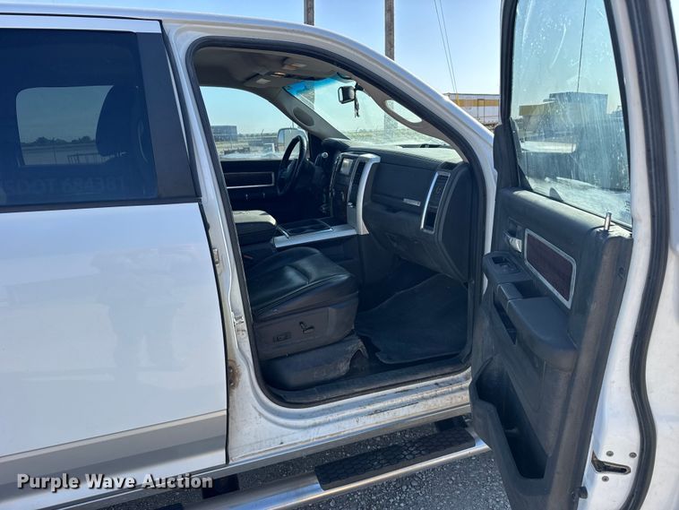 image for item FB7398 2012 Dodge Ram 2500 Crew Cab pickup truck