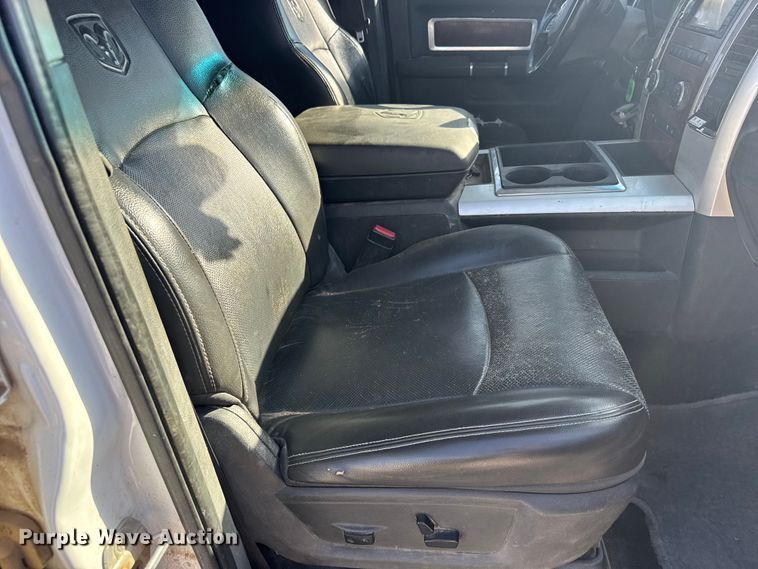 image for item FB7398 2012 Dodge Ram 2500 Crew Cab pickup truck