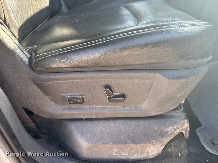 image for item FB7398 2012 Dodge Ram 2500 Crew Cab pickup truck