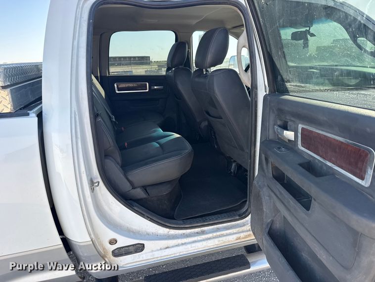 image for item FB7398 2012 Dodge Ram 2500 Crew Cab pickup truck