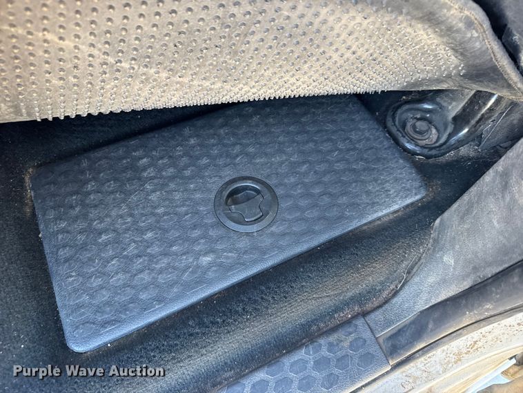 image for item FB7398 2012 Dodge Ram 2500 Crew Cab pickup truck