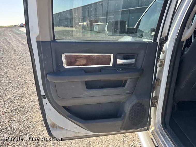 image for item FB7398 2012 Dodge Ram 2500 Crew Cab pickup truck