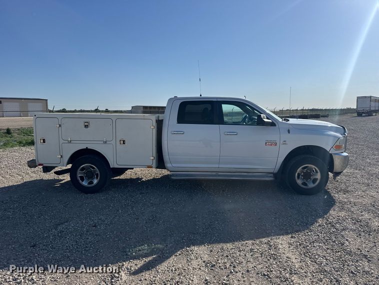 image for item FB7399 2012 Dodge Ram 2500 Crew Cab utility bed pickup truck