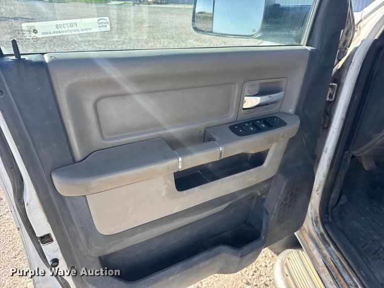 image for item FB7399 2012 Dodge Ram 2500 Crew Cab utility bed pickup truck