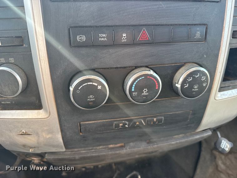 image for item FB7399 2012 Dodge Ram 2500 Crew Cab utility bed pickup truck