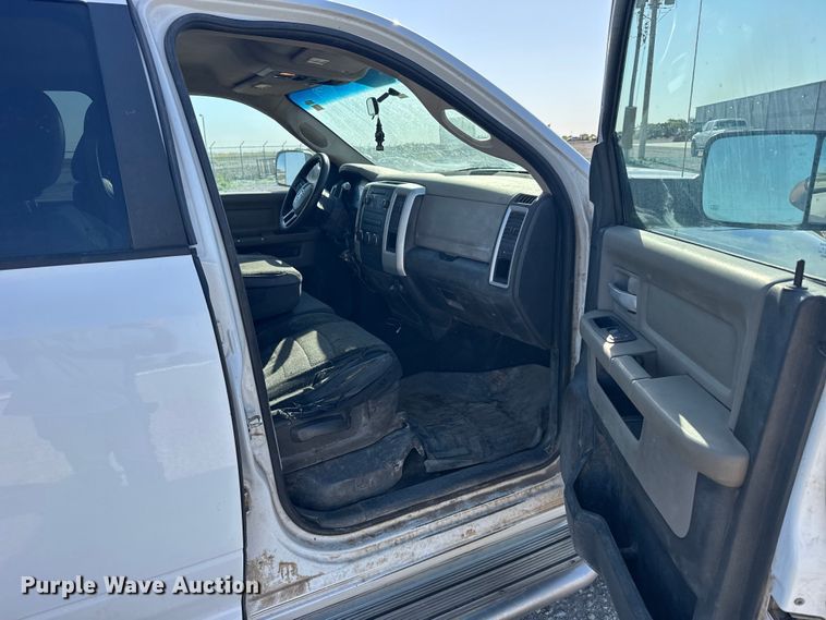 image for item FB7399 2012 Dodge Ram 2500 Crew Cab utility bed pickup truck