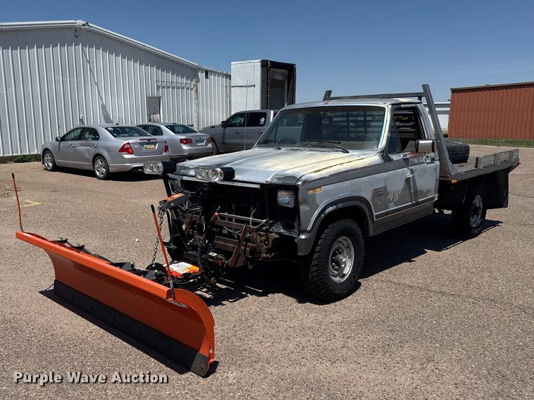 image for item FB7400 1986 Ford F250 pickup truck