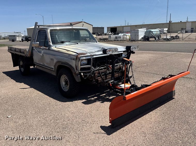image for item FB7400 1986 Ford F250 pickup truck