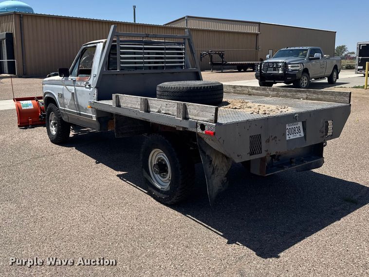 image for item FB7400 1986 Ford F250 pickup truck