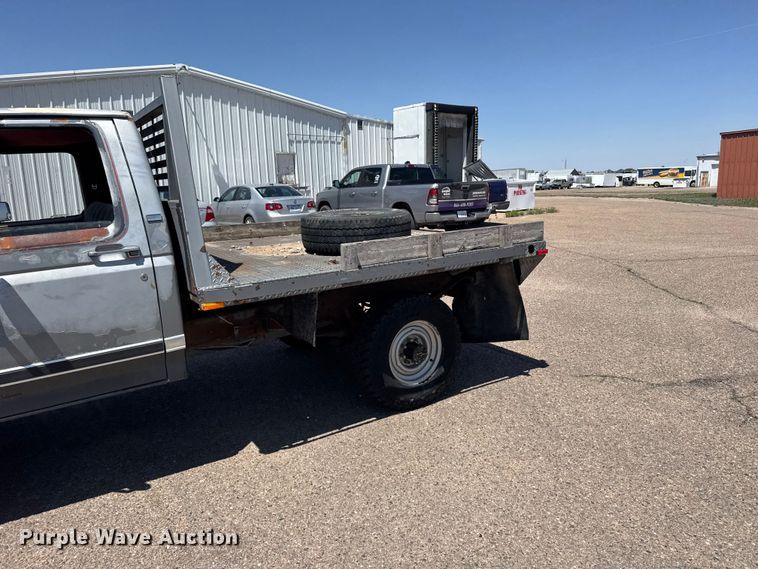 image for item FB7400 1986 Ford F250 pickup truck
