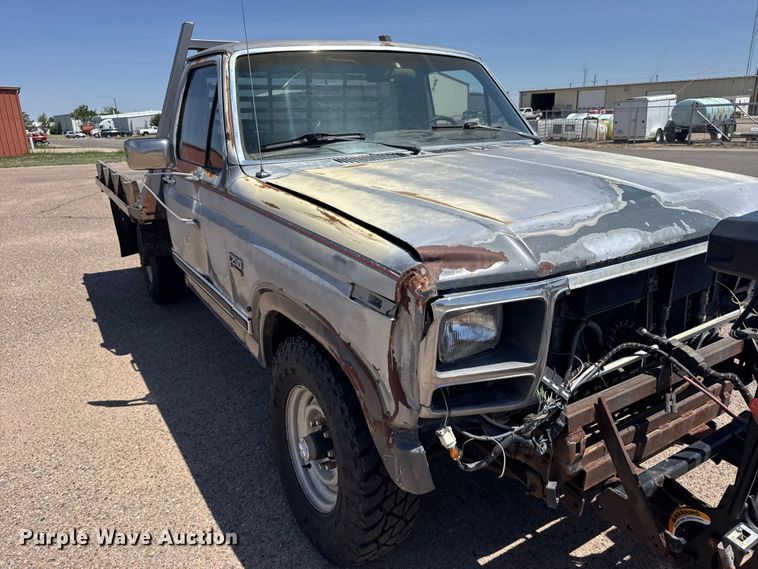 image for item FB7400 1986 Ford F250 pickup truck
