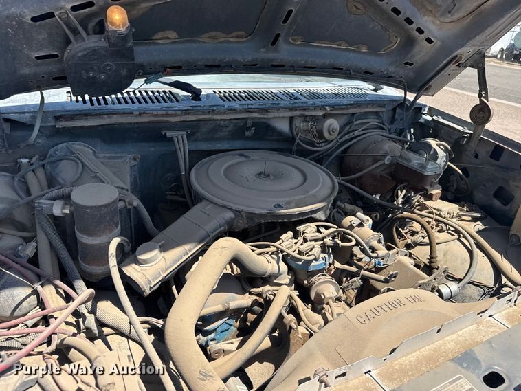 image for item FB7400 1986 Ford F250 pickup truck