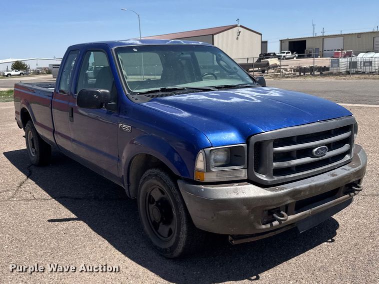 image for item FB7401 2003 Ford F250 Super Duty Ext. Cab pickup truck