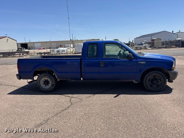 image for item FB7401 2003 Ford F250 Super Duty Ext. Cab pickup truck