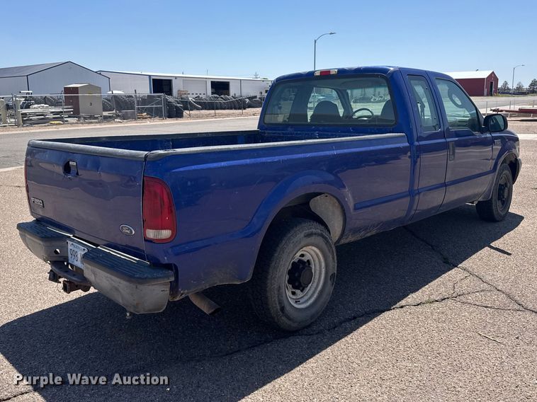 image for item FB7401 2003 Ford F250 Super Duty Ext. Cab pickup truck
