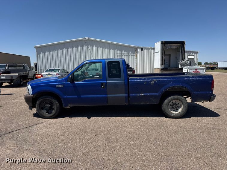 image for item FB7401 2003 Ford F250 Super Duty Ext. Cab pickup truck