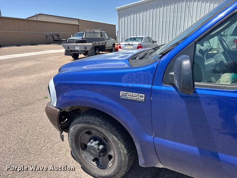 image for item FB7401 2003 Ford F250 Super Duty Ext. Cab pickup truck