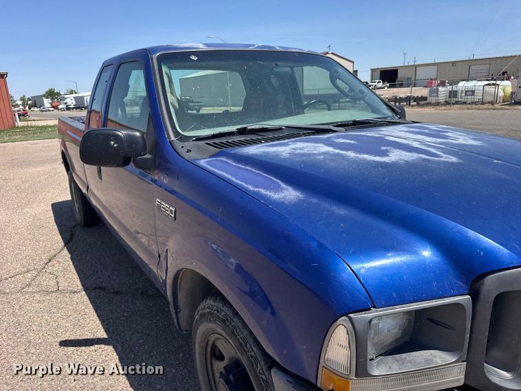 image for item FB7401 2003 Ford F250 Super Duty Ext. Cab pickup truck