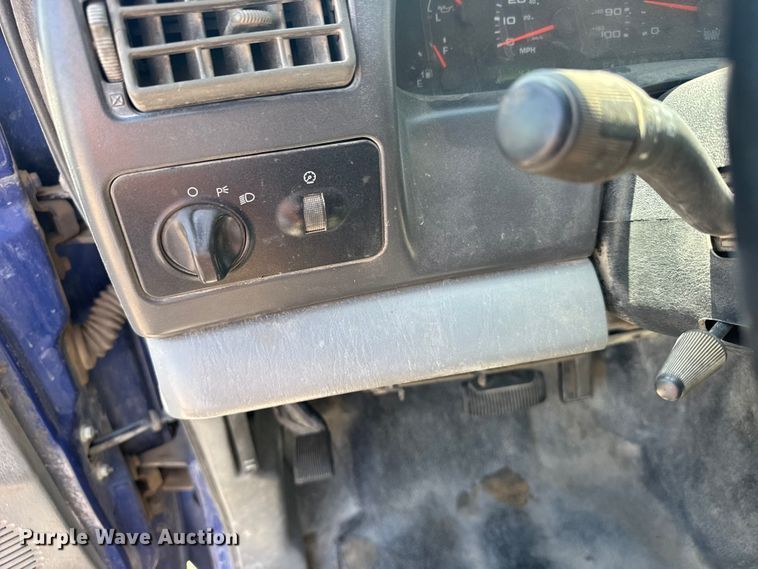 image for item FB7401 2003 Ford F250 Super Duty Ext. Cab pickup truck
