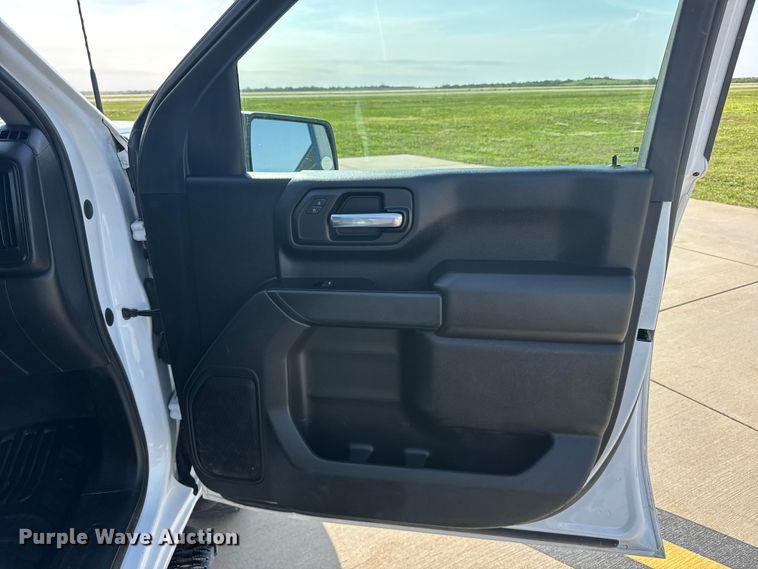 image for item FB7403 2023 GMC Sierra 2500HD Crew Cab utility bed pickup truck