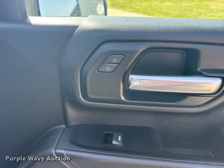 image for item FB7403 2023 GMC Sierra 2500HD Crew Cab utility bed pickup truck
