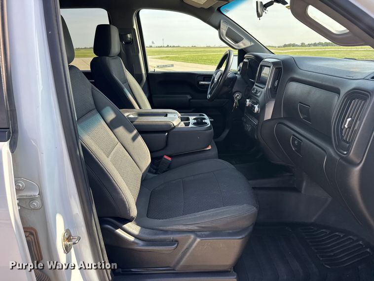 image for item FB7403 2023 GMC Sierra 2500HD Crew Cab utility bed pickup truck