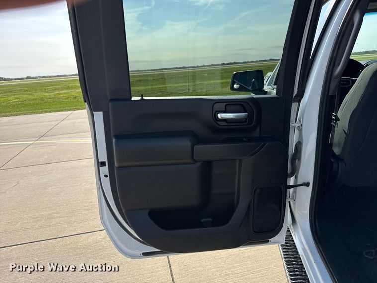 image for item FB7403 2023 GMC Sierra 2500HD Crew Cab utility bed pickup truck