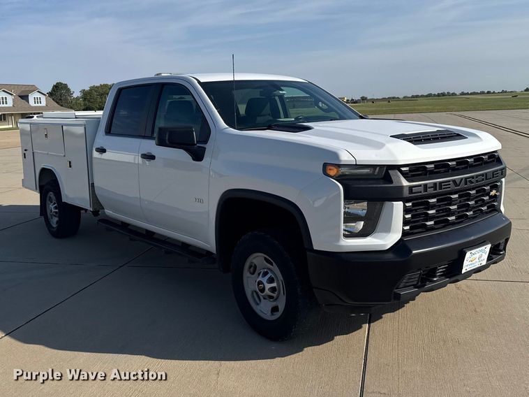 image for item FB7404 2023 Chevrolet Silverado 2500HD Crew Cab utility bed pickup truck