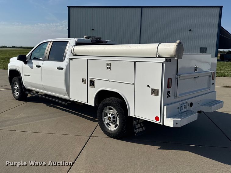 image for item FB7404 2023 Chevrolet Silverado 2500HD Crew Cab utility bed pickup truck