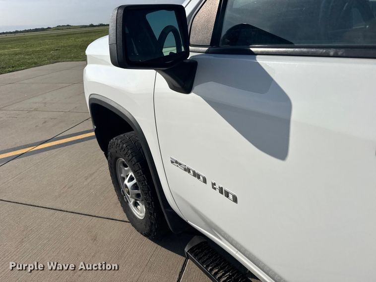 image for item FB7404 2023 Chevrolet Silverado 2500HD Crew Cab utility bed pickup truck
