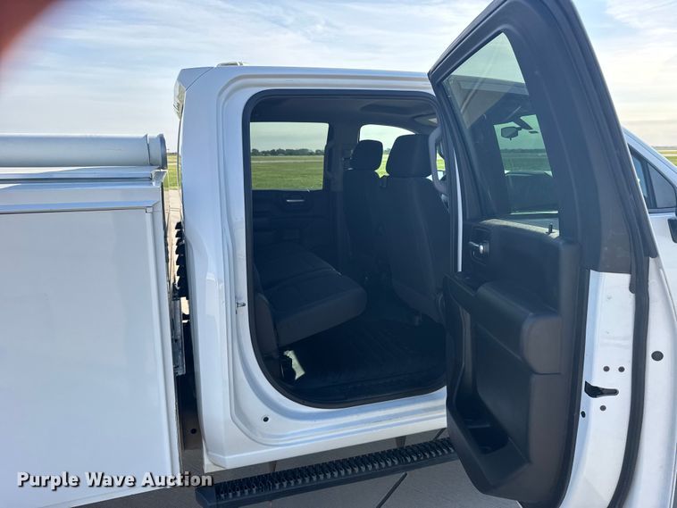 image for item FB7404 2023 Chevrolet Silverado 2500HD Crew Cab utility bed pickup truck
