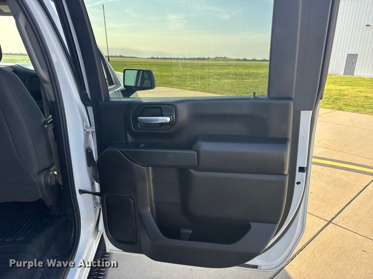 image for item FB7404 2023 Chevrolet Silverado 2500HD Crew Cab utility bed pickup truck