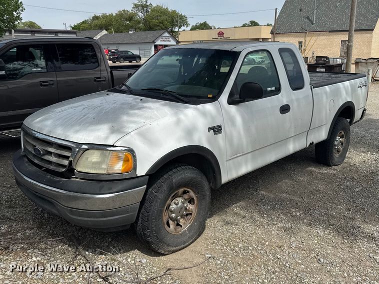 image for item FB7406 2001 Ford F150 Ext. Cab pickup truck