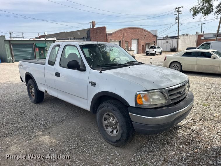 image for item FB7406 2001 Ford F150 Ext. Cab pickup truck