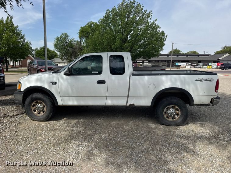image for item FB7406 2001 Ford F150 Ext. Cab pickup truck