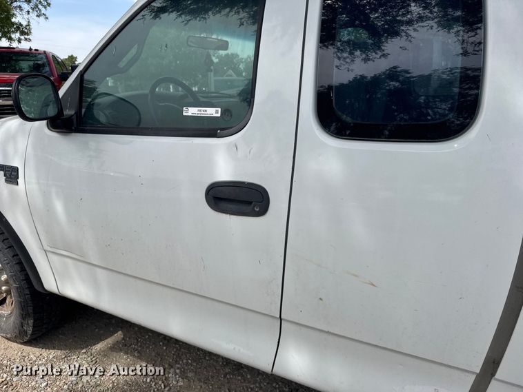 image for item FB7406 2001 Ford F150 Ext. Cab pickup truck