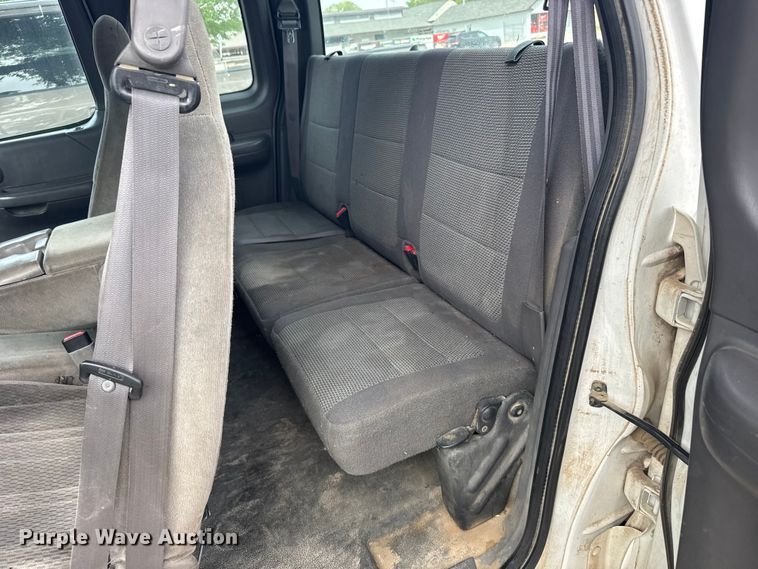 image for item FB7406 2001 Ford F150 Ext. Cab pickup truck