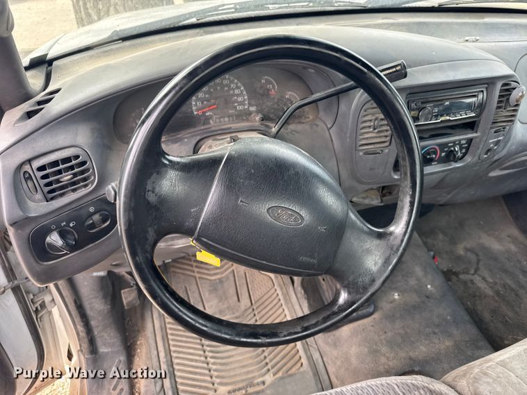 image for item FB7406 2001 Ford F150 Ext. Cab pickup truck