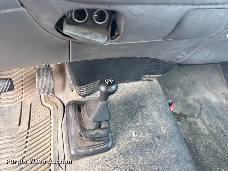 image for item FB7406 2001 Ford F150 Ext. Cab pickup truck
