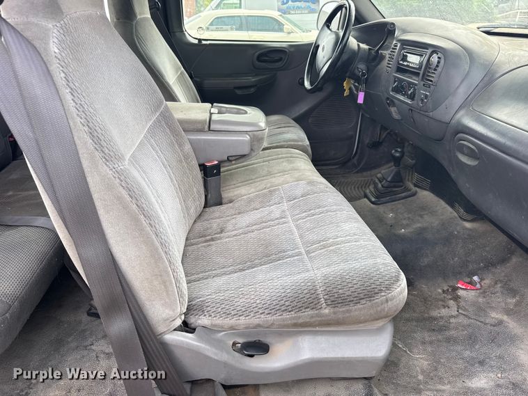 image for item FB7406 2001 Ford F150 Ext. Cab pickup truck