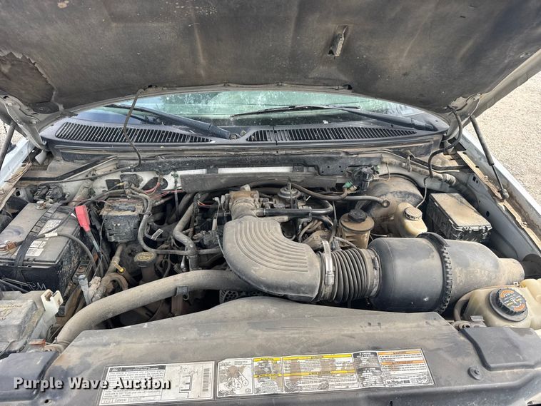 image for item FB7406 2001 Ford F150 Ext. Cab pickup truck