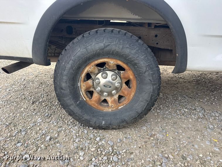image for item FB7406 2001 Ford F150 Ext. Cab pickup truck