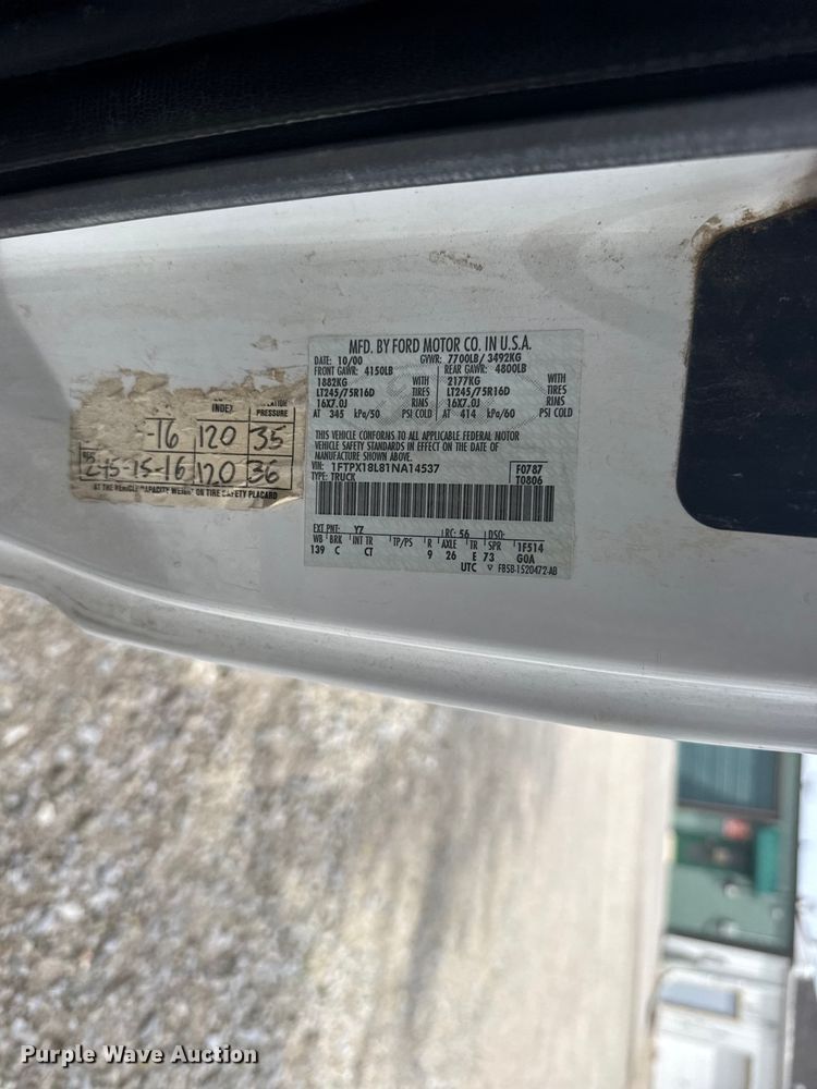 image for item FB7406 2001 Ford F150 Ext. Cab pickup truck