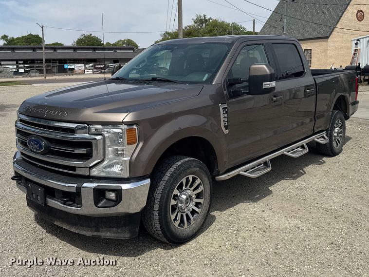 image for item FB7407 2021 Ford F-250 Crew Cab pickup truck