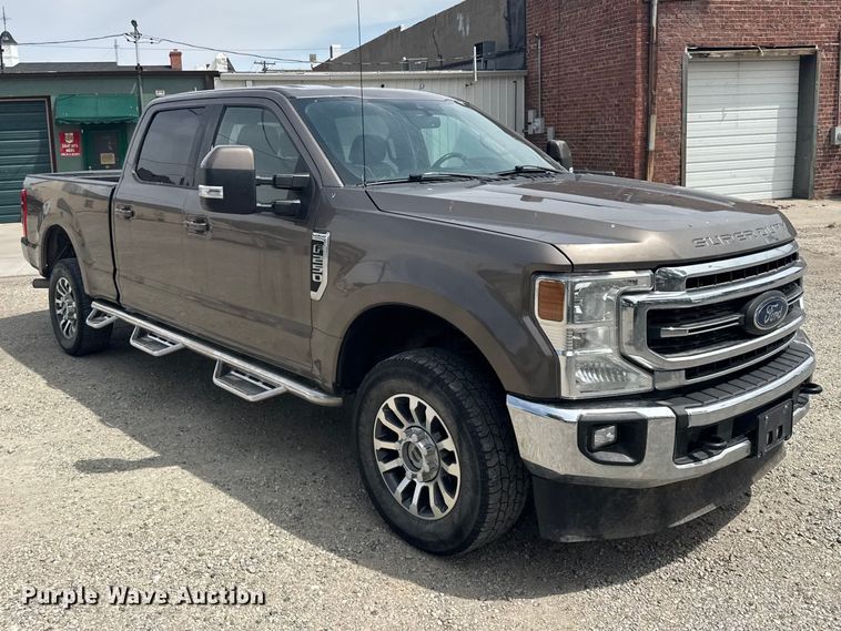 image for item FB7407 2021 Ford F-250 Crew Cab pickup truck