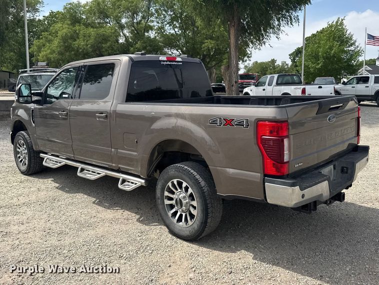 image for item FB7407 2021 Ford F-250 Crew Cab pickup truck