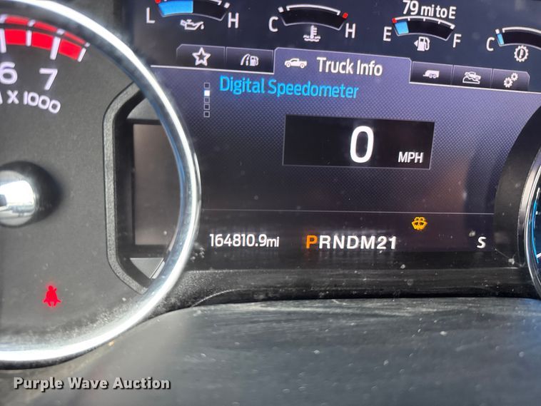 image for item FB7407 2021 Ford F-250 Crew Cab pickup truck