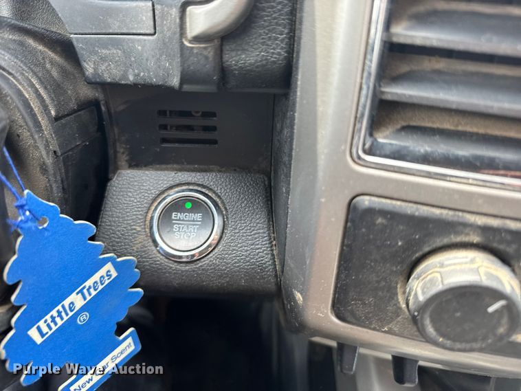 image for item FB7407 2021 Ford F-250 Crew Cab pickup truck